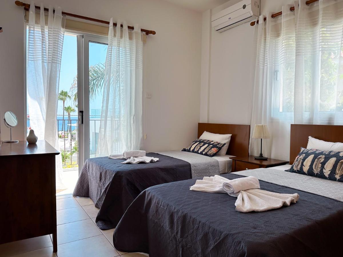 Konnos Villa Ekaterina โปรทาราส ภายนอก รูปภาพ