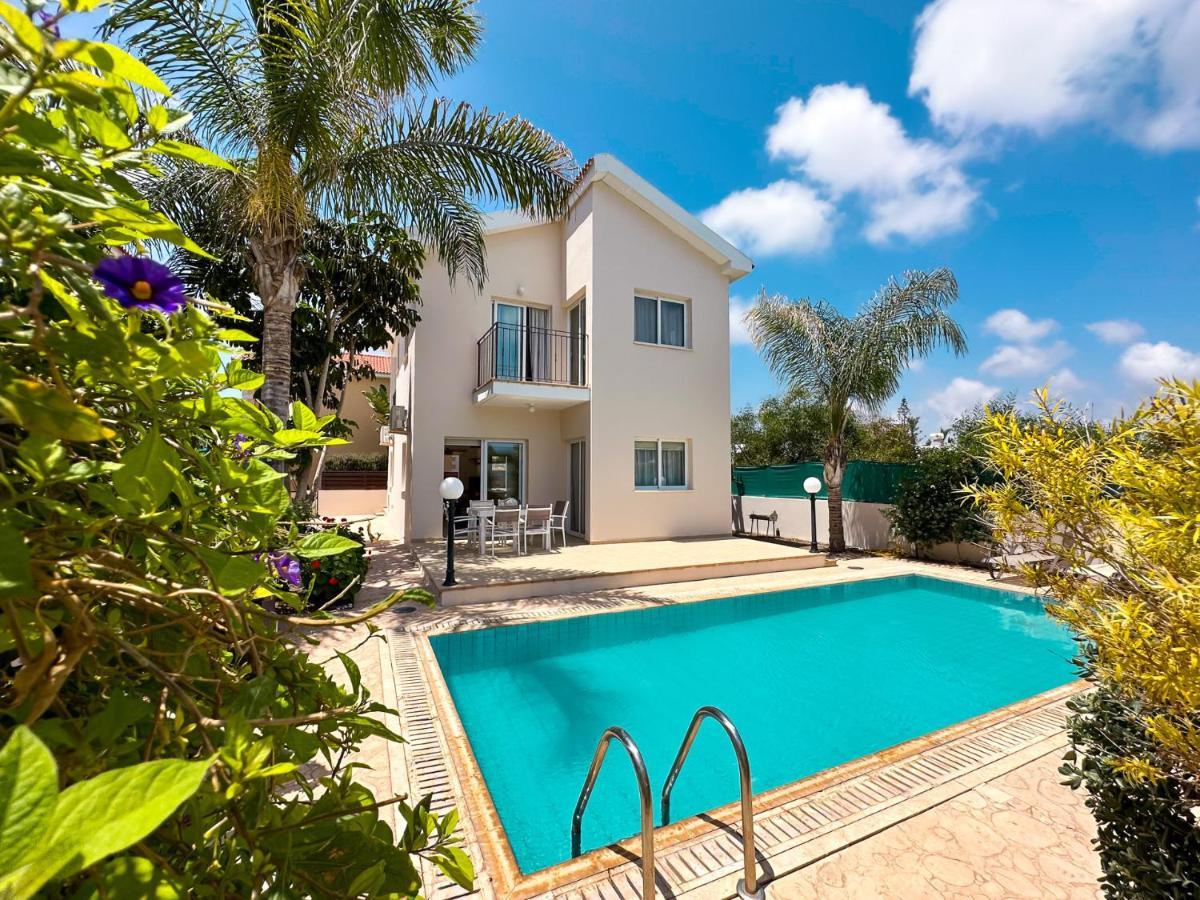 Konnos Villa Ekaterina โปรทาราส ภายนอก รูปภาพ
